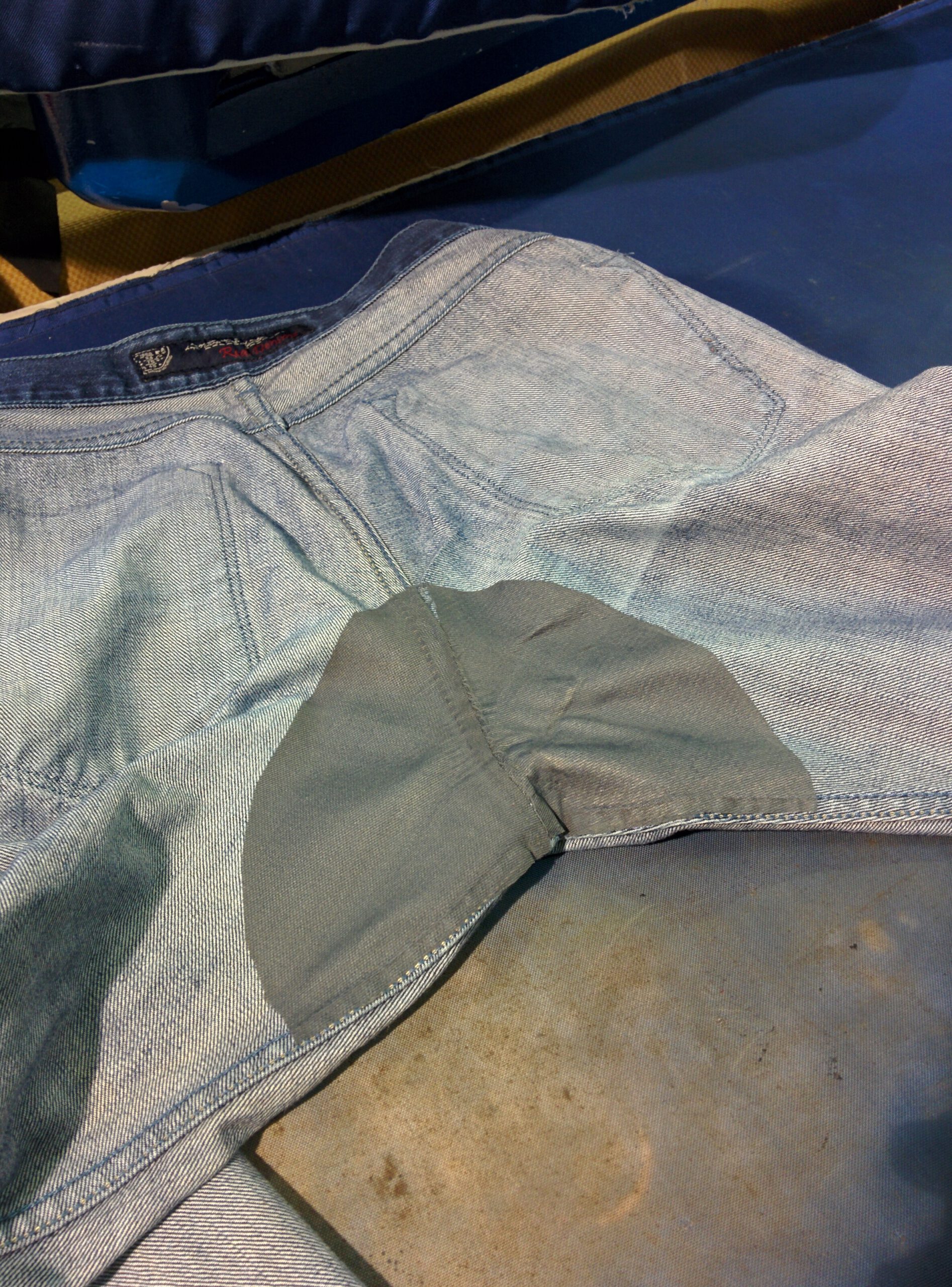 Jeans unterlegt